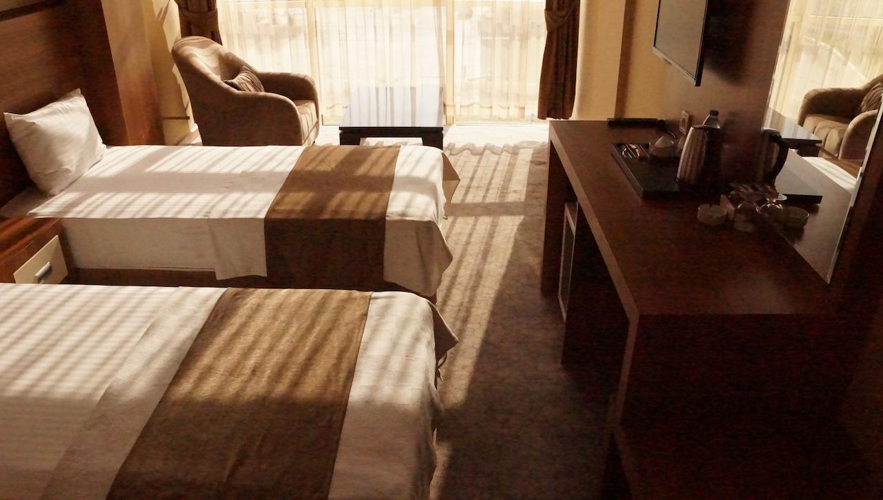 Mesa Hotell Batman Rom bilde